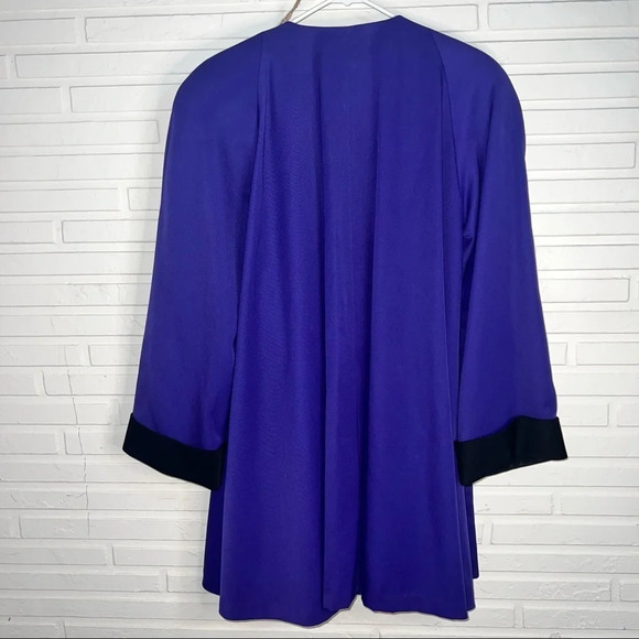 J. Gallery Vintage Royal Purple and Black Button Cape Coat, Women’s Size 8 - Picture 7 of 11